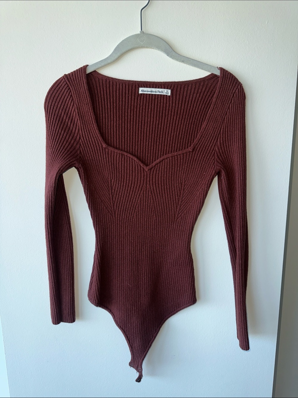 Abercrombie & Fitch Ribbed Wine Long-Sleeve Bodysuit